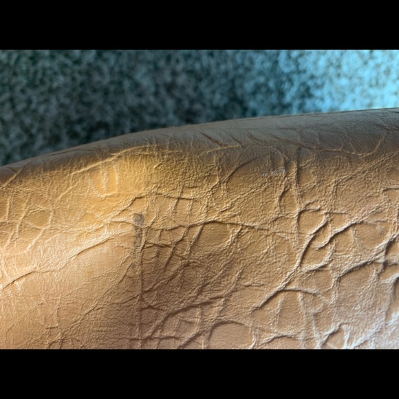 faux leather tote bag with braided straps. - Picture 4 of 6